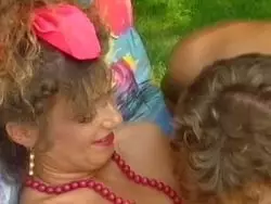 Die sexy blonde Schlampe lässt sich richtig durchpoppen